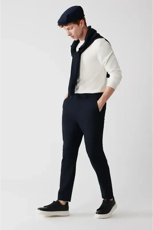 Erkaklar uchun ko'k rangli kostyum shimlari, yon cho'ntaklar, elastik bel, gofri mato, Slim Fit A32y3222 - 1