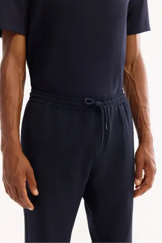 Erkaklar uchun ko'k yon cho'ntakli, elastik kamarli, bog'lanuvchan ipli, bo'sh kesilgan Jogger shimlari E003000 - 5
