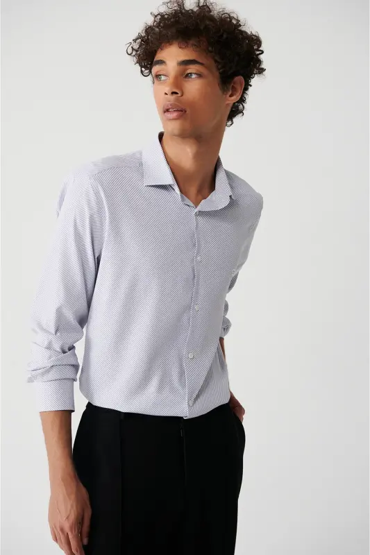 Erkaklar uchun kulrang sayohat ko'ylagi klassik yoqa chiziqli slim fit A32y2108 - AVVA