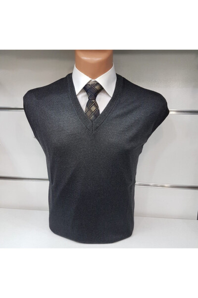 Erkaklar uchun kulrang V bo'yinli sviter - ÇUKUROVA TRİKO
