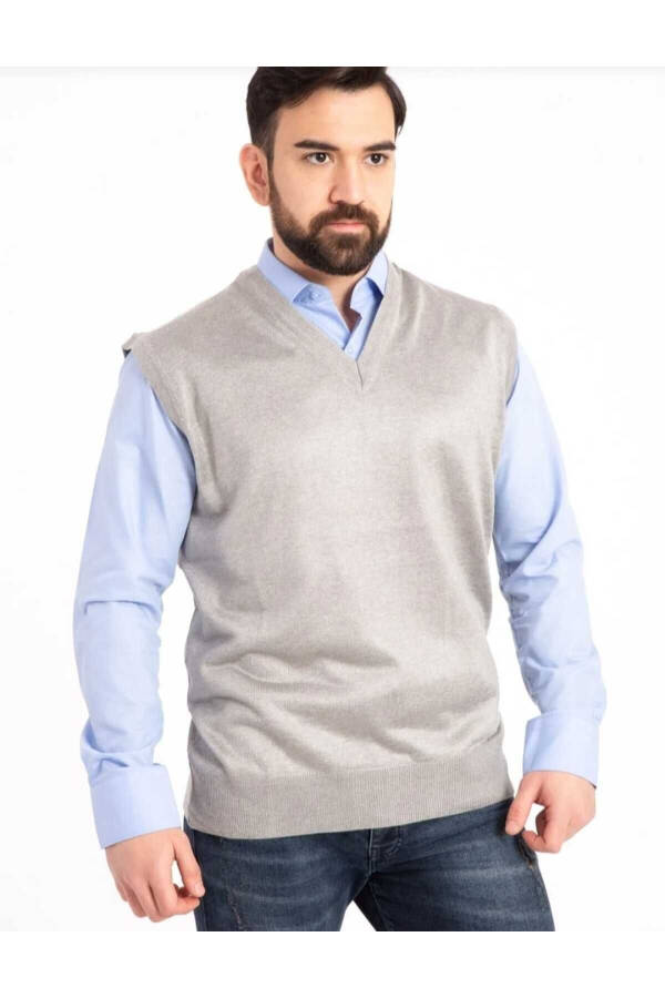Erkaklar uchun kvadrat naqshli V bo'yinli ingichka trikotaj sviter - 3
