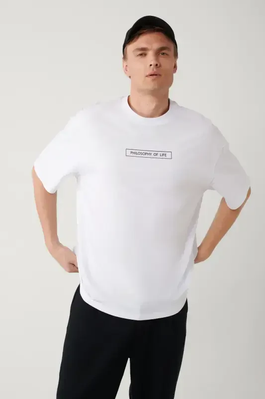 Erkaklar uchun oq rangli bisiklet yoqasi bosilgan keng ko'ylagi A41y1173 - AVVA