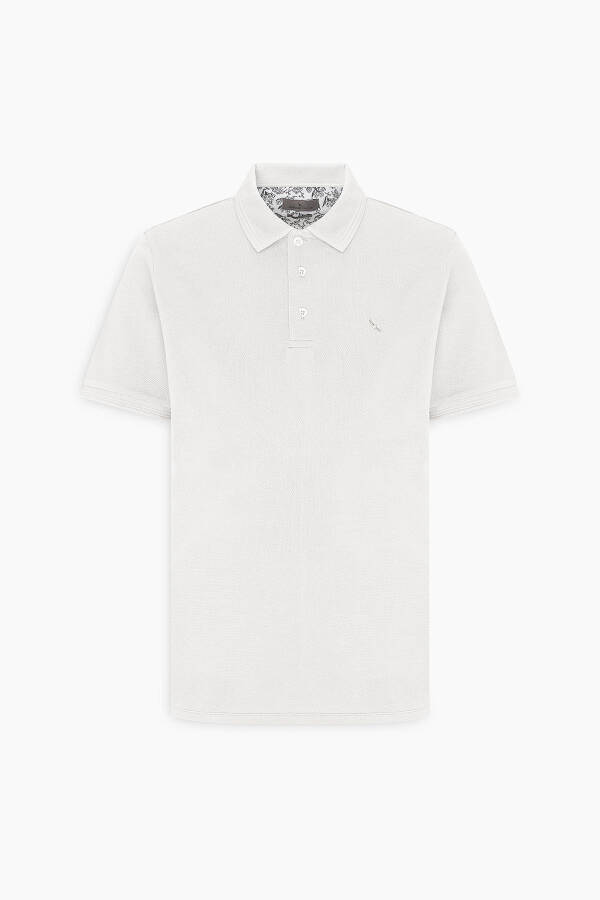 Erkaklar uchun oq, slim fit, tor kesim, polo yoqali, 100% paxtadan qisqa yengli futbolka. - 6