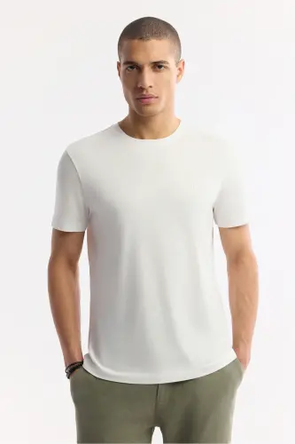 Erkaklar uchun oq Ultrasoft krujka bo'yinli oddiy muntazam o'lchamli Modal T-shirt B001171 - 5