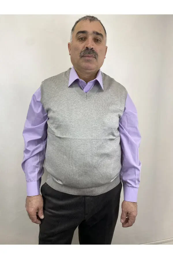 Erkaklar uchun o'rta yosh va undan katta yoshdagilar uchun bo'sh kesilgan ingichka jun trikotaj kardigan sviteri - 1