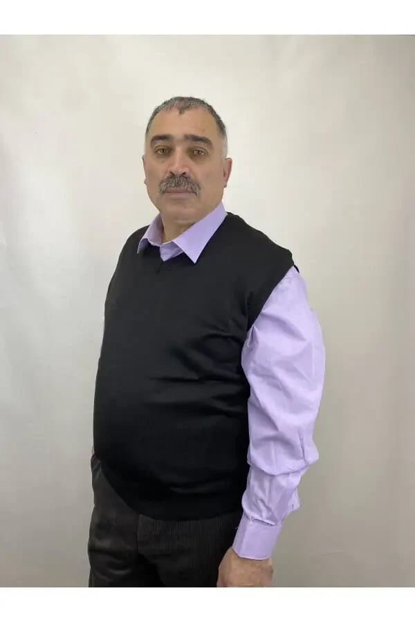 Erkaklar uchun o'rta yosh va undan yuqori yoshdagi erkin kesimli ingichka jun triko dadasi sviteri - 3