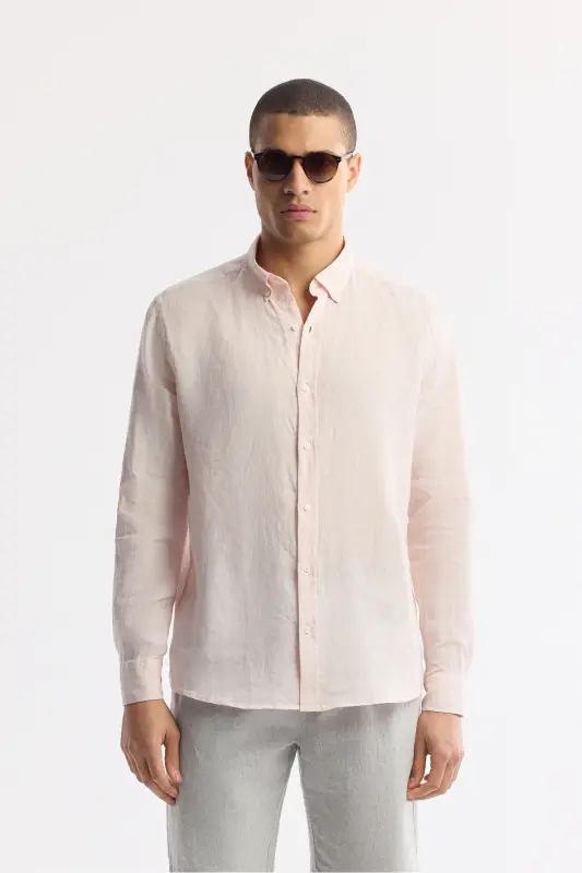 Erkaklar uchun pushti zig'ir ko'ylak, tugmali yoqa, Comfort Fit B002191 - AVVA