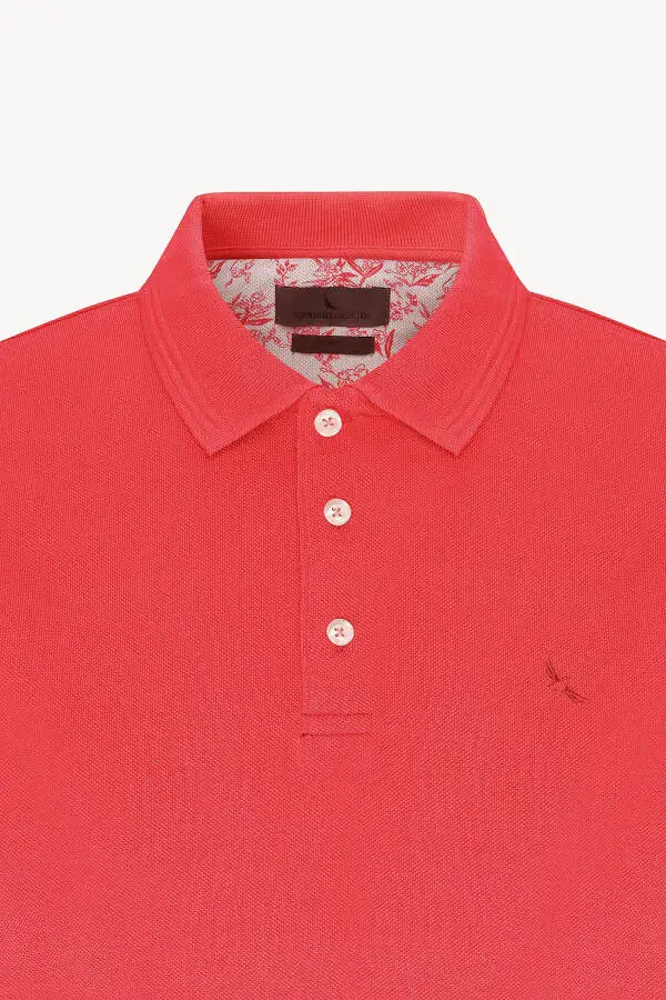 Erkaklar uchun qizil, slim fit, tor kesim, polo yoqali, 100% paxtadan qisqa yengli futbolka. - 7