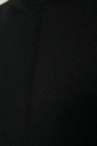 Erkaklar uchun qora jun triko ko'ylagi - 5