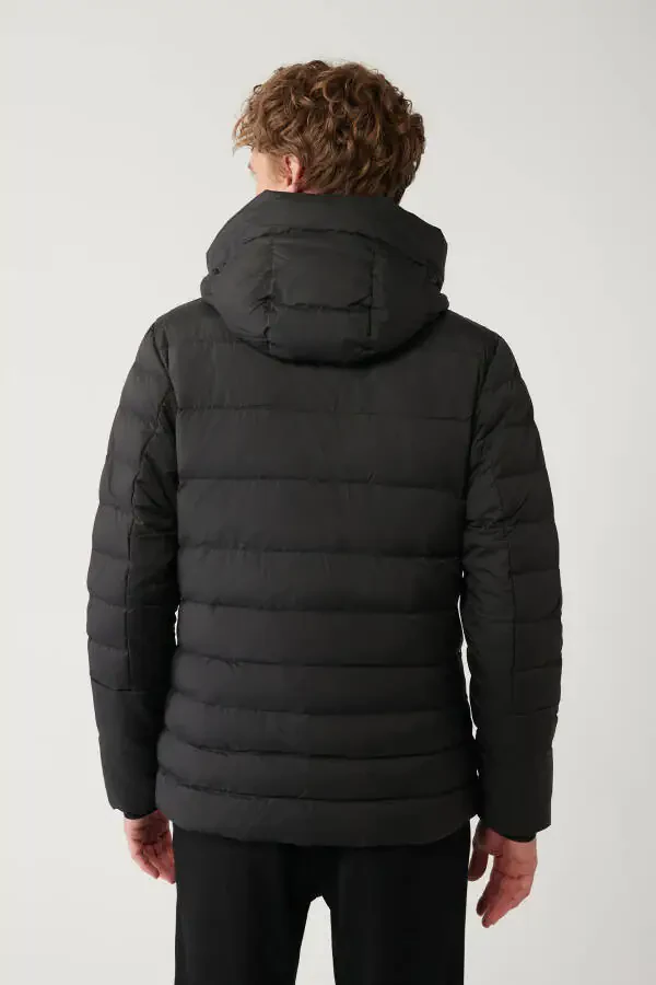 Erkaklar uchun qora puf ko'ylagi g'oz patlari suvni qaytaradigan shamol o'tkazmaydigan termometrli kaputli Comfort Fit A32y6017 - 5