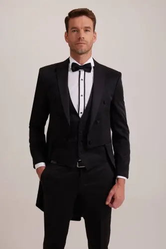 Erkaklar uchun qora rangli slim fit Frag laylak yoqali smokin - YSF (1)
