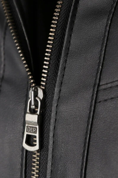 Erkaklar uchun qora rangli tor kesimli kaputli charm ko'ylagi - DELPINO (1)