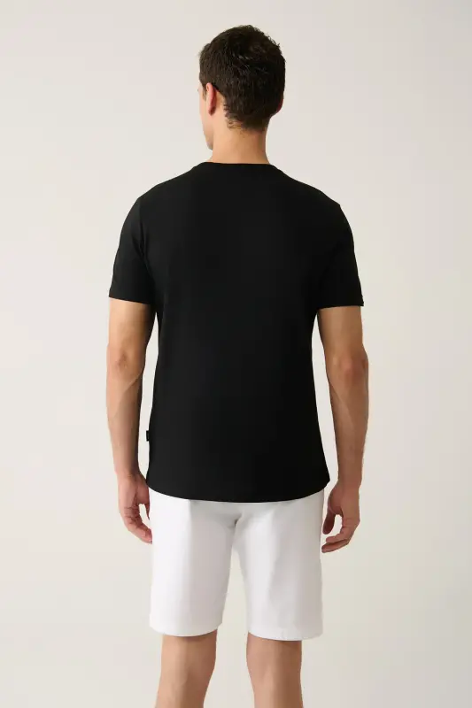 Erkaklar uchun qora T-shirt 100% paxta nafas oladigan dumaloq yoqali Regular Fit E001000 - 4