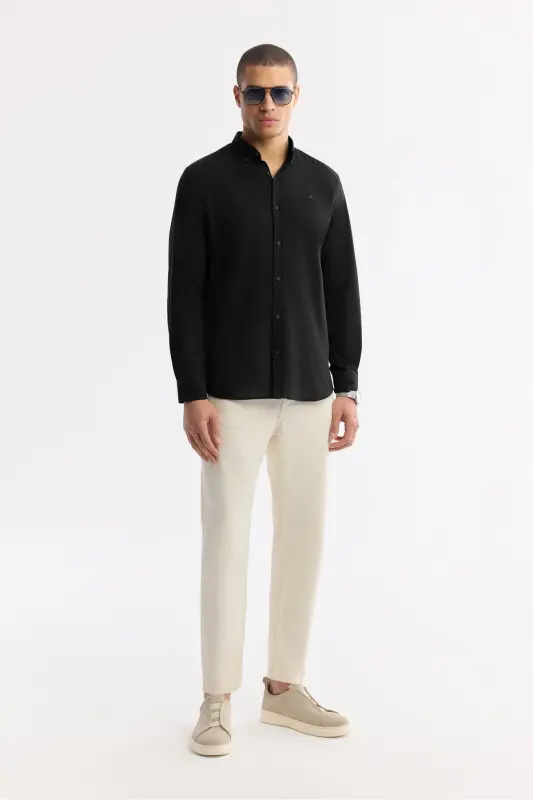 Erkaklar uchun qora tugmali yoqali 100% paxta Regular Fit ko'ylak A51Y2206 - Qora - 5