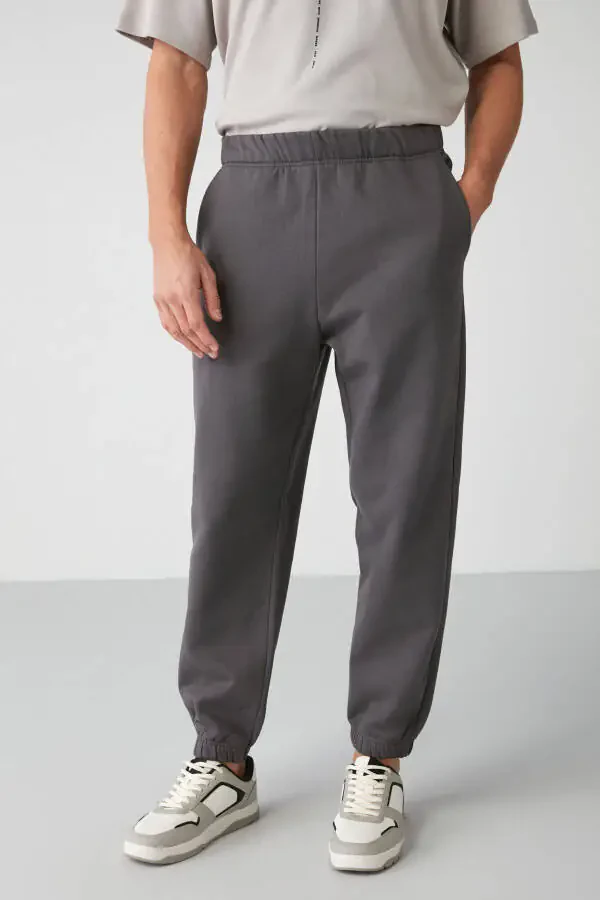 Erkaklar uchun Regular Fit sport shimlari - 7