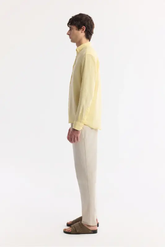 Erkaklar uchun sariq zig'ir ko'ylak tugmali yoqa Comfort Fit B002191 - 4
