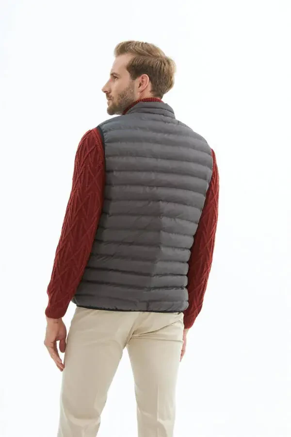 Erkaklar uchun standart kesimdagi puflama yelek Antrasit - 12