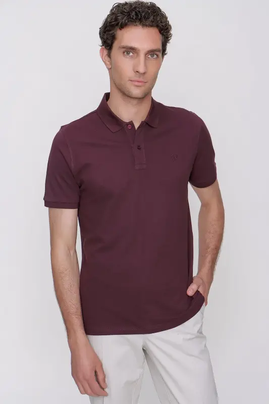Erkaklar uchun to‘q binafsha rangli, asosiy, tekis, 100% paxtadan, slim fit, tor bichimli, kalta yengli, polo yoqali futbolka - MORVEN