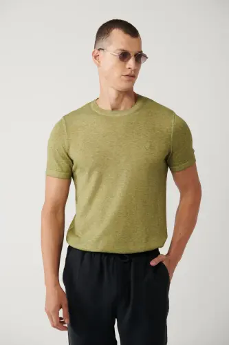 Erkaklar uchun xaki rangli bisiklet yoqali, Garment Dyed bo'yoq effekti bilan, oddiy o'lchamli triko T-shirt A41y5074 