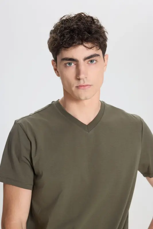 Erkek %100 Pamuk V Yaka Haki Slim Fit Dar Kesim Tişört - Haki - 4