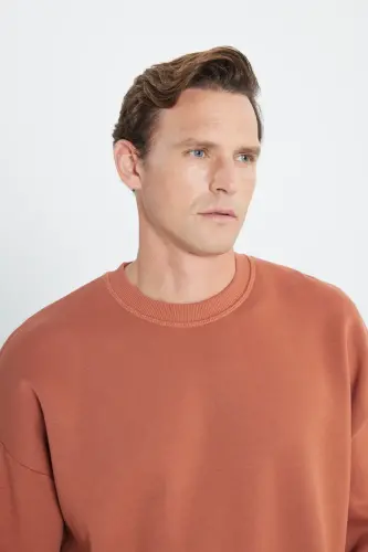 Erkek Açık Kahve Oversize Fit Bol Kesim Pamuklu Içi Polarlı 3 Iplik Bisiklet Yaka Sweatshirt - Kahverengi - 4
