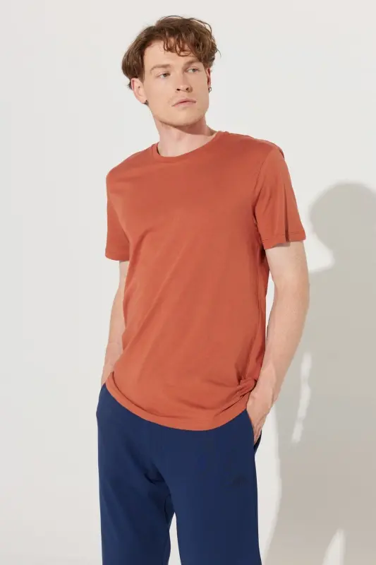 Erkek Açık Kahve Slim Fit Dar Kesim %100 Pamuk Bisiklet Yaka Basic Tişört-Kahverengi - 8