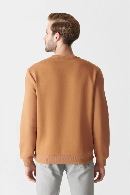 Erkek Açık Kahve Şardonlu Kumaş Bisiklet Yaka Basic Sweatshirt E001017 - Açık Kahve - 5