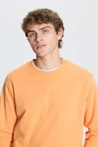 Erkek Açık Turuncu Standart Fit Normal Kesim Bisiklet Yaka Pamuklu Sweatshirt - A.TURUNCU - 4