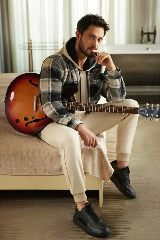 Erkek Bej Kapüşonlu 3 İplik Şardonlu Pamuklu Sweatshirt E001018-Bej - AVVA