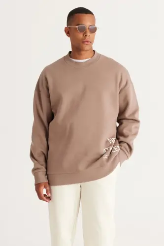 Erkek Bej Oversize Fit Bol Kesim Içi Polarlı 3 Iplik Pamuklu Baskılı Sweatshirt-Bej - 6