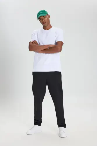 Erkek Beyaz %100 Pamuk Modern Fit Normal Kesim Bisiklet Yaka Tişört-Beyaz - ALTINYILDIZ CLASSICS (1)