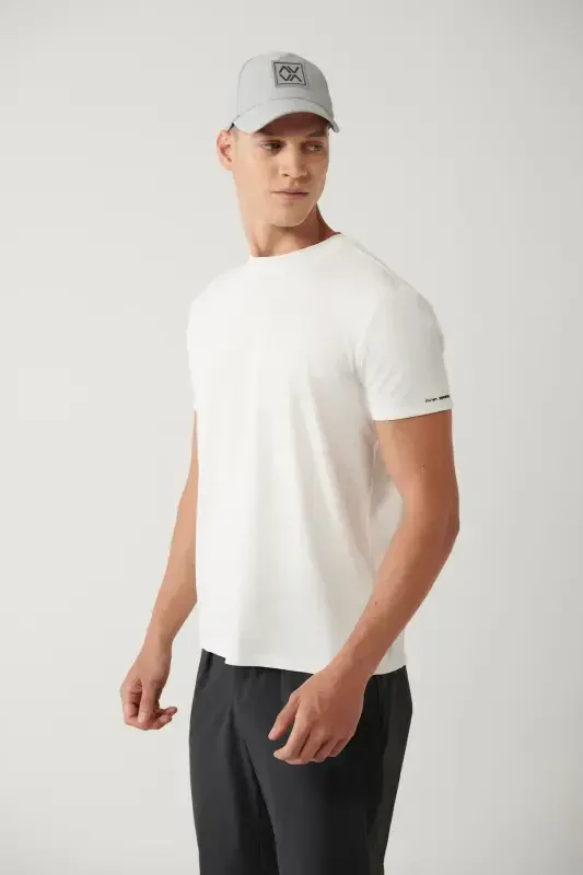 Erkek Beyaz Bisiklet Yaka Baskılı Soft Touch Regular Fit T-Shirt A41Y1032-Beyaz - AVVA