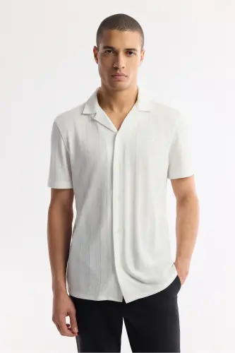 Erkek Beyaz Apaj Yaka Jakarlı Jersey Comfort Fit Gömlek A51Y2027 - Beyaz - 6