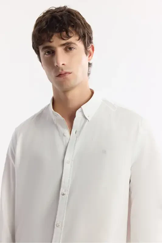 Erkek Beyaz Düğmeli Yaka Hediye Kutulu %100 Pamuk Basic Regular Fit Gömlek B002034-Beyaz - 4