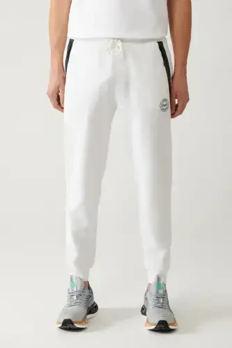 Erkek Beyaz Jersey Kumaş 2 İplik Regular Fit Eşofman Altı A41Y3416-Beyaz - AVVA (1)