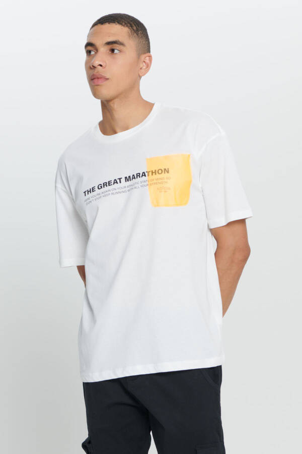 Erkek Beyaz Loose Fit Bol Kesim %100 Pamuk Slogan Baskılı Yumuşak Dokulu Bisiklet Yaka Tişört - Beyaz - 3