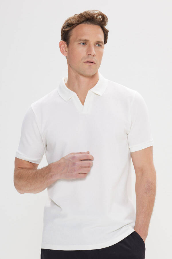 Erkek Beyaz Slim Fit Dar Kesim Polo Yaka Armürlü Tişört - Beyaz - 4