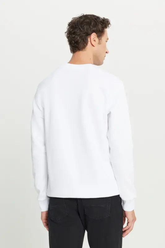 Erkek Beyaz Standart Fit Normal Kesim Içi Polarlı 3 Iplik Bisiklet Yaka Sweatshirt - Beyaz - 5