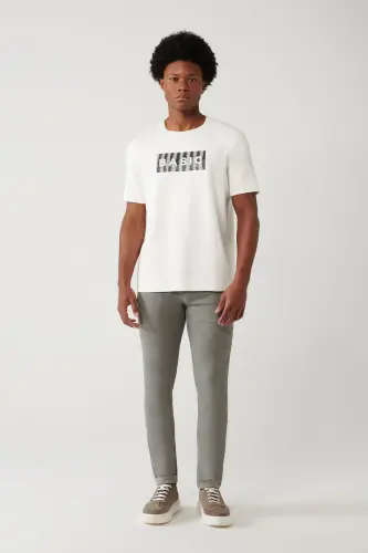 Erkek Beyaz Soft Touch Hologram Baskılı Bisiklet Yaka Regular Fit T-Shirt A41Y1335 - Beyaz - 5