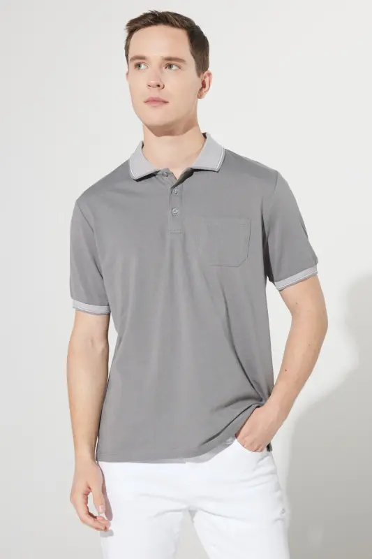 Erkek Çekmeyen Pamuklu Kumaş Comfort Fit Rahat Kesim Gri-gri Polo Yaka Cepli Tişört-GRI - MODAZONE