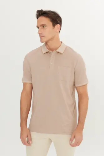 Erkek Çekmeyen Pamuklu Kumaş Comfort Fit Rahat Kesim Vizon Kıvrılmaz Polo Yaka Cepli Tişört-Vizon - MODAZONE (1)