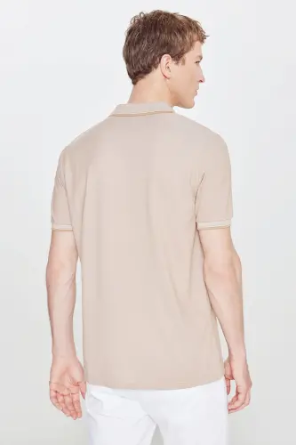 Erkek Çekmeyen Pamuklu Kumaş Comfort Fit Rahat Kesim Vizon Kıvrılmaz Polo Yaka Cepli Tişört - Vizon - 6