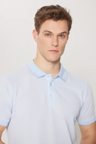 Erkek Çekmeyen Pamuklu Kumaş Slim Fit Dar Kesim Açık Mavi Kıvrılmaz Polo Yaka Tişört-Açık Mavi - 6