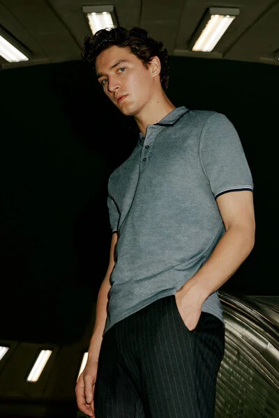 Erkek Çekmeyen Pamuklu Kumaş Slim Fit Dar Kesim Lacivert Kıvrılmaz Polo Yaka Tişört-Lacivert 