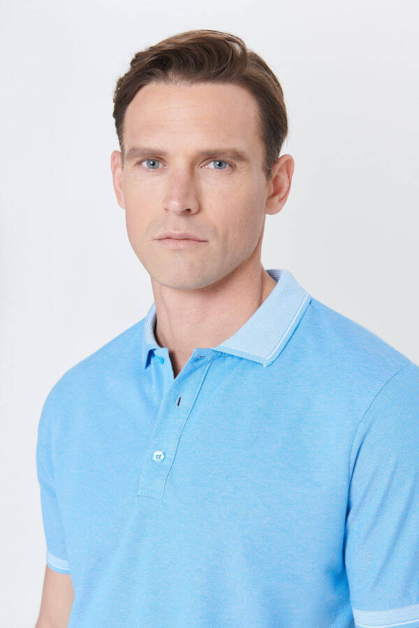 Erkek Çekmeyen Pamuklu Kumaş Slim Fit Dar Kesim Mavi Kıvrılmaz Polo Yaka Tişört-Mavi - 6