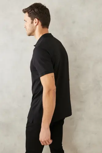 Erkek Çekmeyen Pamuklu Kumaş Slim Fit Dar Kesim Simsiyah Kıvrılmaz Polo Yaka T-shirt - Simsiyah - 7