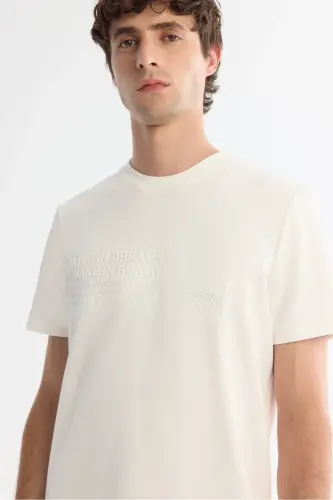 Erkek Ekru Bisiklet Yaka Gofreli Elastan Regular Fit T-Shirt A42Y1004-Ekru - AVVA (1)