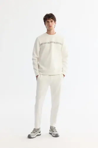 Erkek Ekru Bisiklet Yaka Pamuklu Baskılı Elastan Regular Fit Sweatshirt A42Y1308 - Ekru - 5