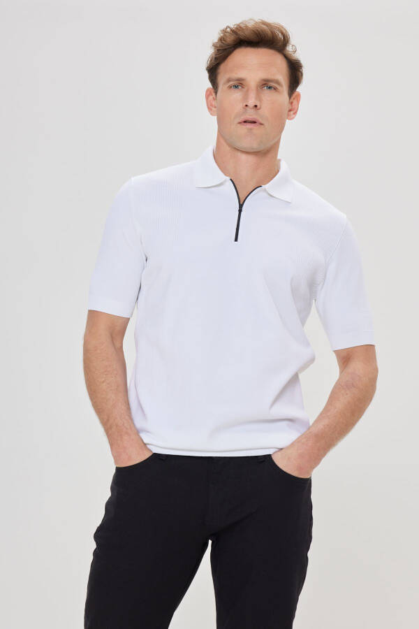 Erkek Ekru Standart Fit Normal Kesim Polo Yaka Jakarlı Triko Tişört-Ekru - 1