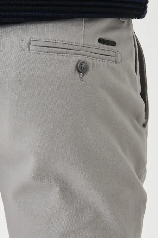 Erkek Gri Diz İzi Yapmayan Slim Fit Dar Kesim Yan Cep Pamuklu Esnek Chino Pantolon - Gri2 - 3